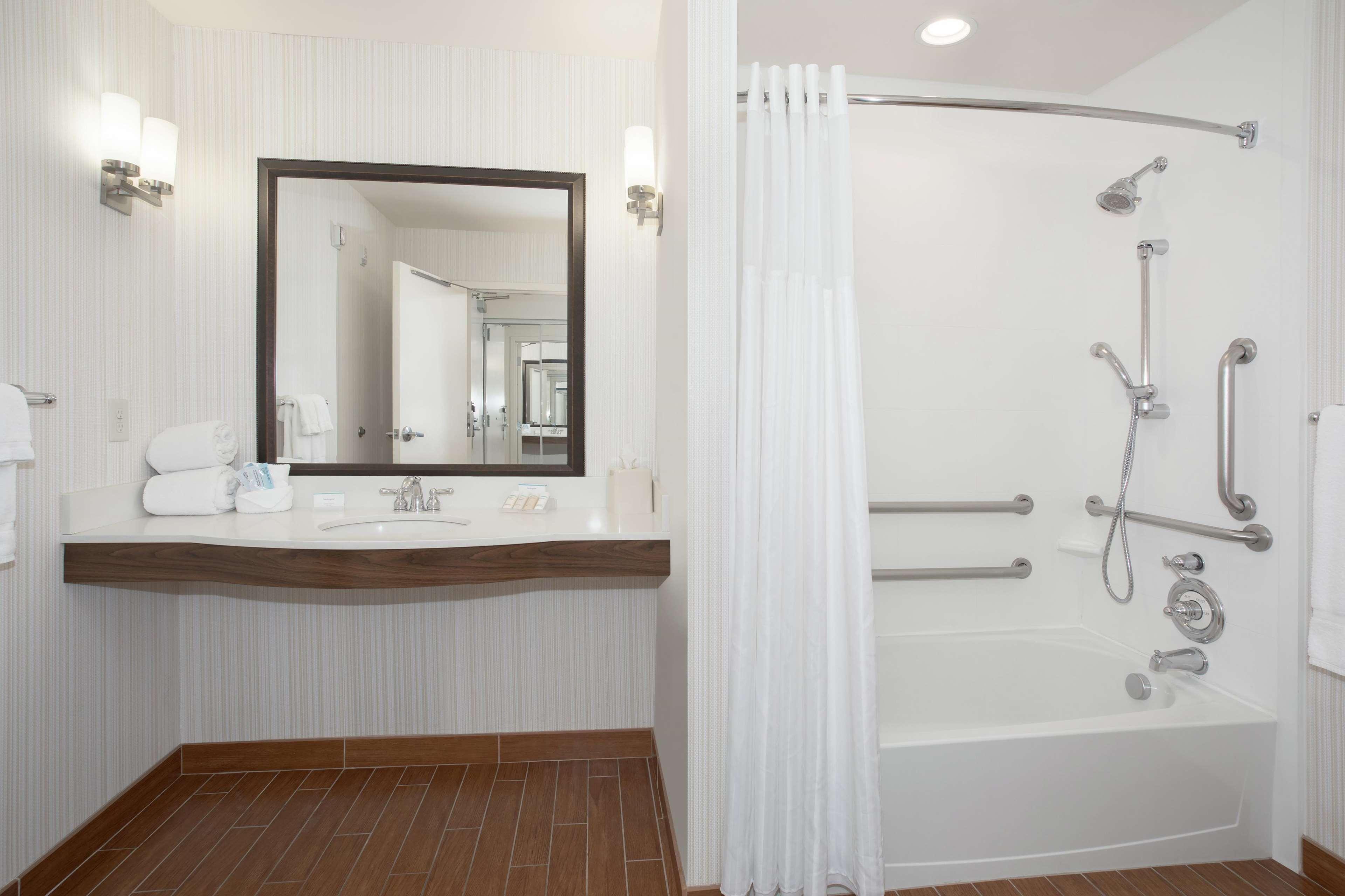 Hilton Garden Inn Lincoln Downtown/Haymarket Extérieur photo