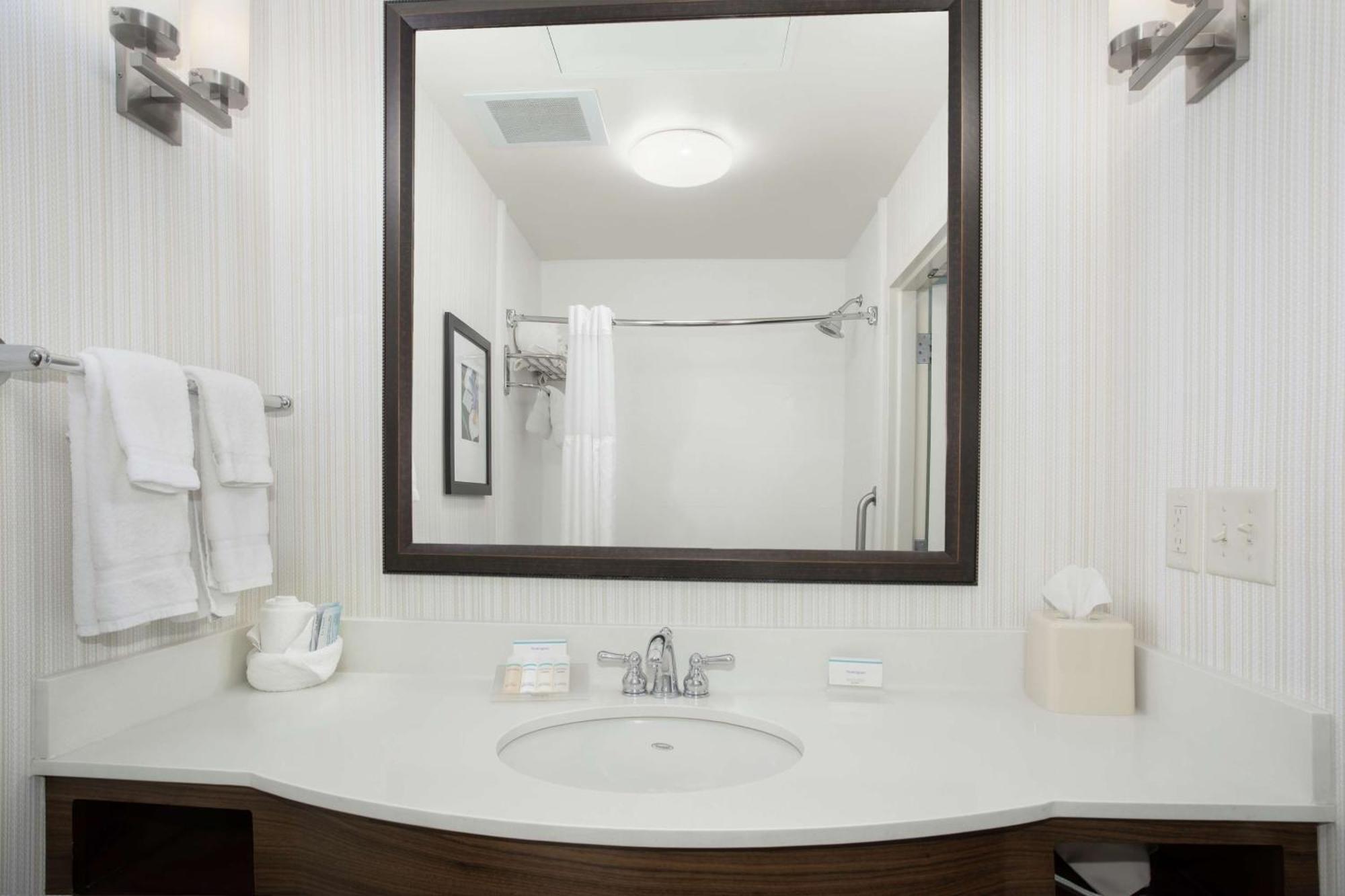 Hilton Garden Inn Lincoln Downtown/Haymarket Extérieur photo