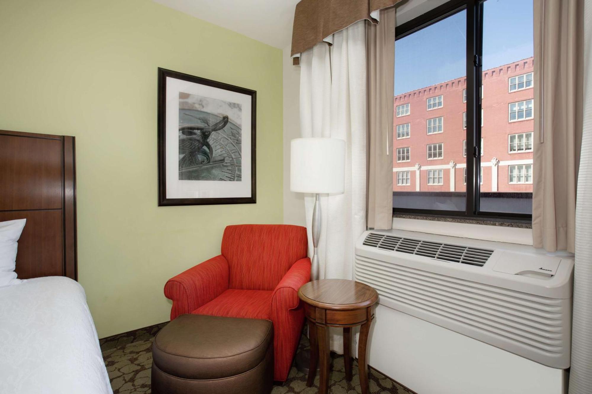 Hilton Garden Inn Lincoln Downtown/Haymarket Extérieur photo