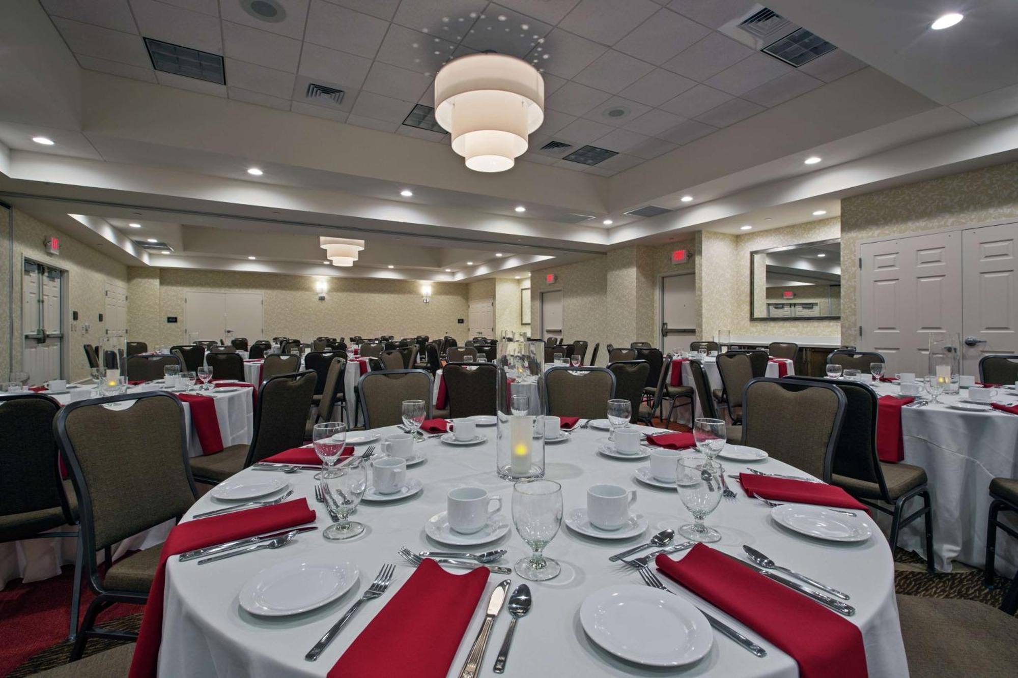 Hilton Garden Inn Lincoln Downtown/Haymarket Extérieur photo