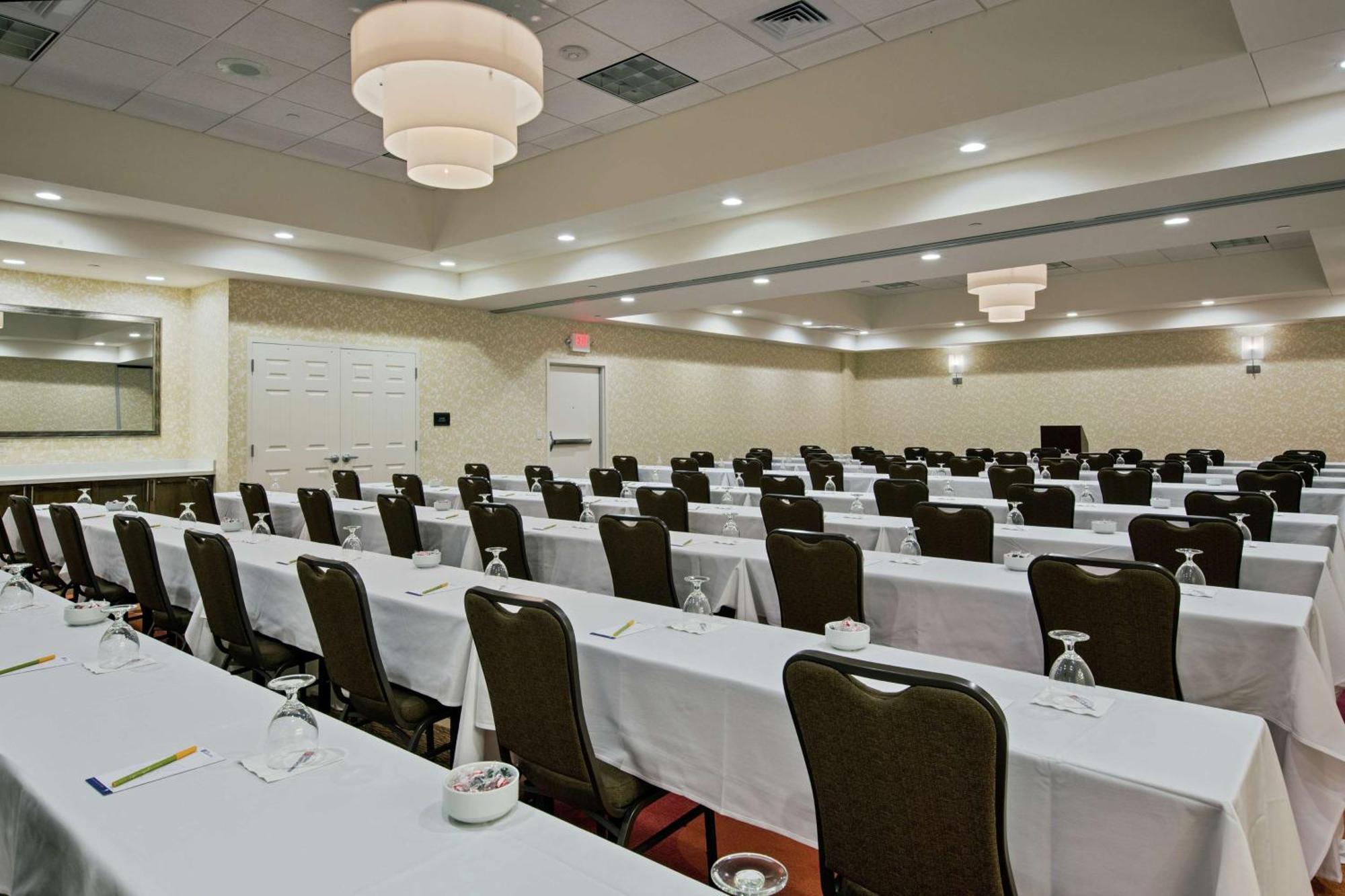 Hilton Garden Inn Lincoln Downtown/Haymarket Extérieur photo